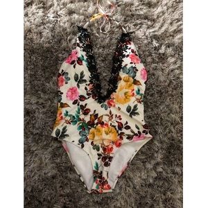 Great vacation bathing suit 👙